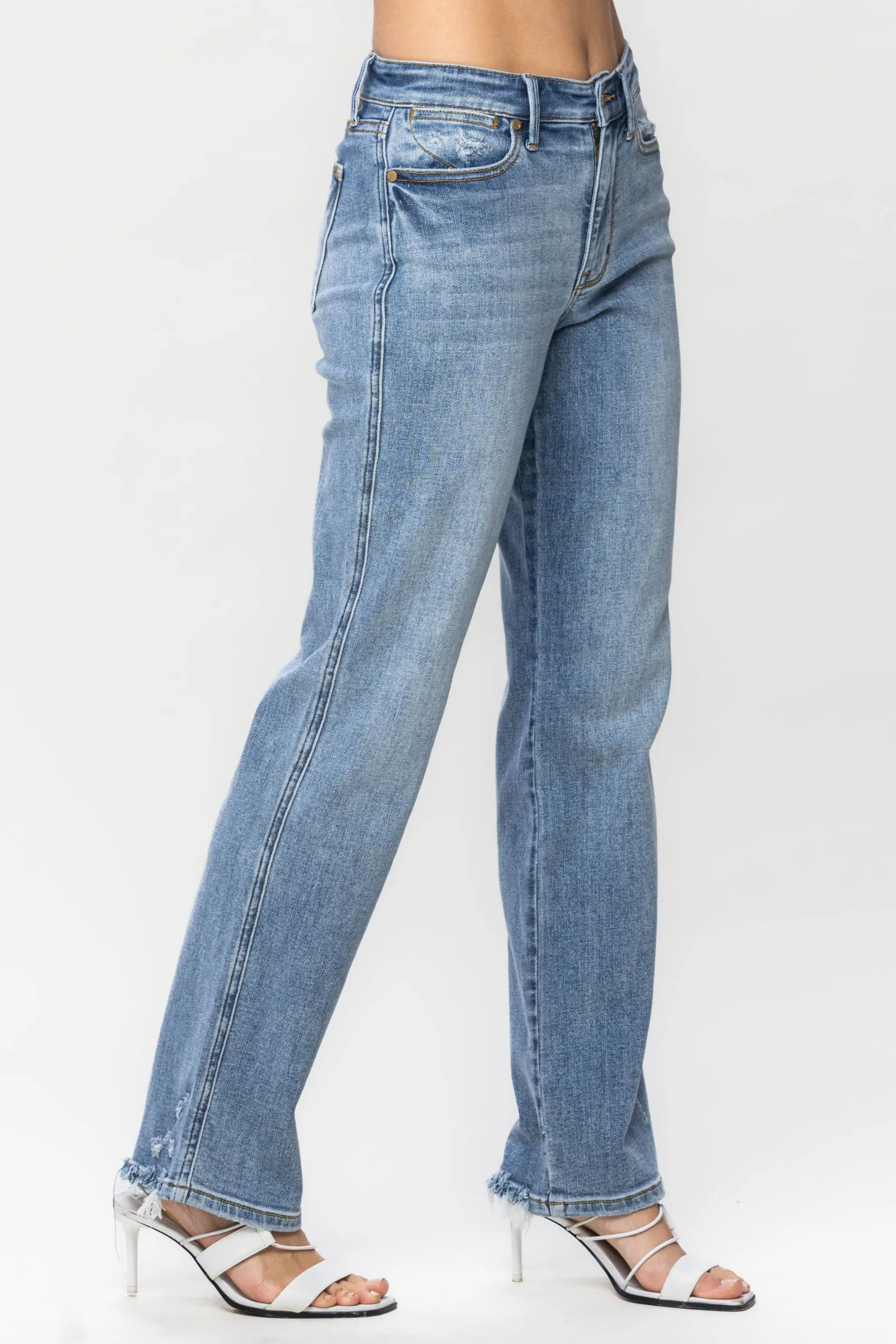 Mid Rise 90s Dad Jeans with Phone Pocket