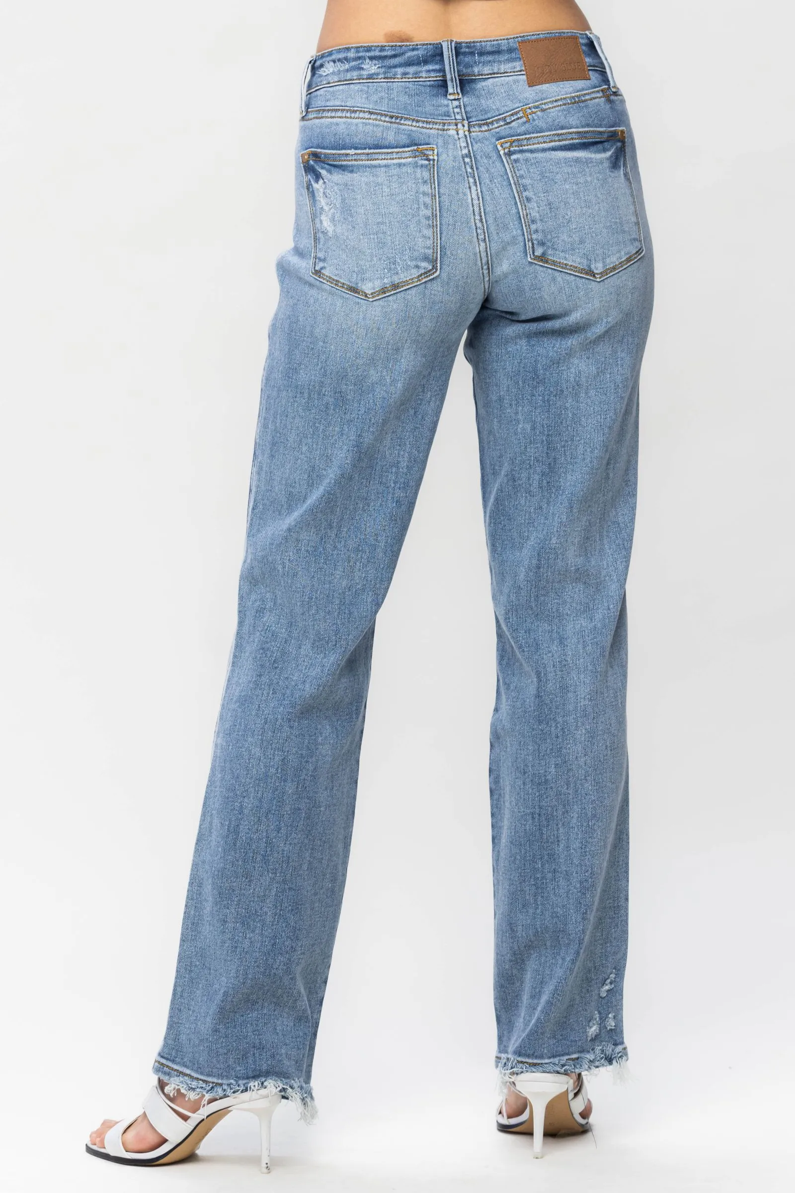 Mid Rise 90s Dad Jeans with Phone Pocket