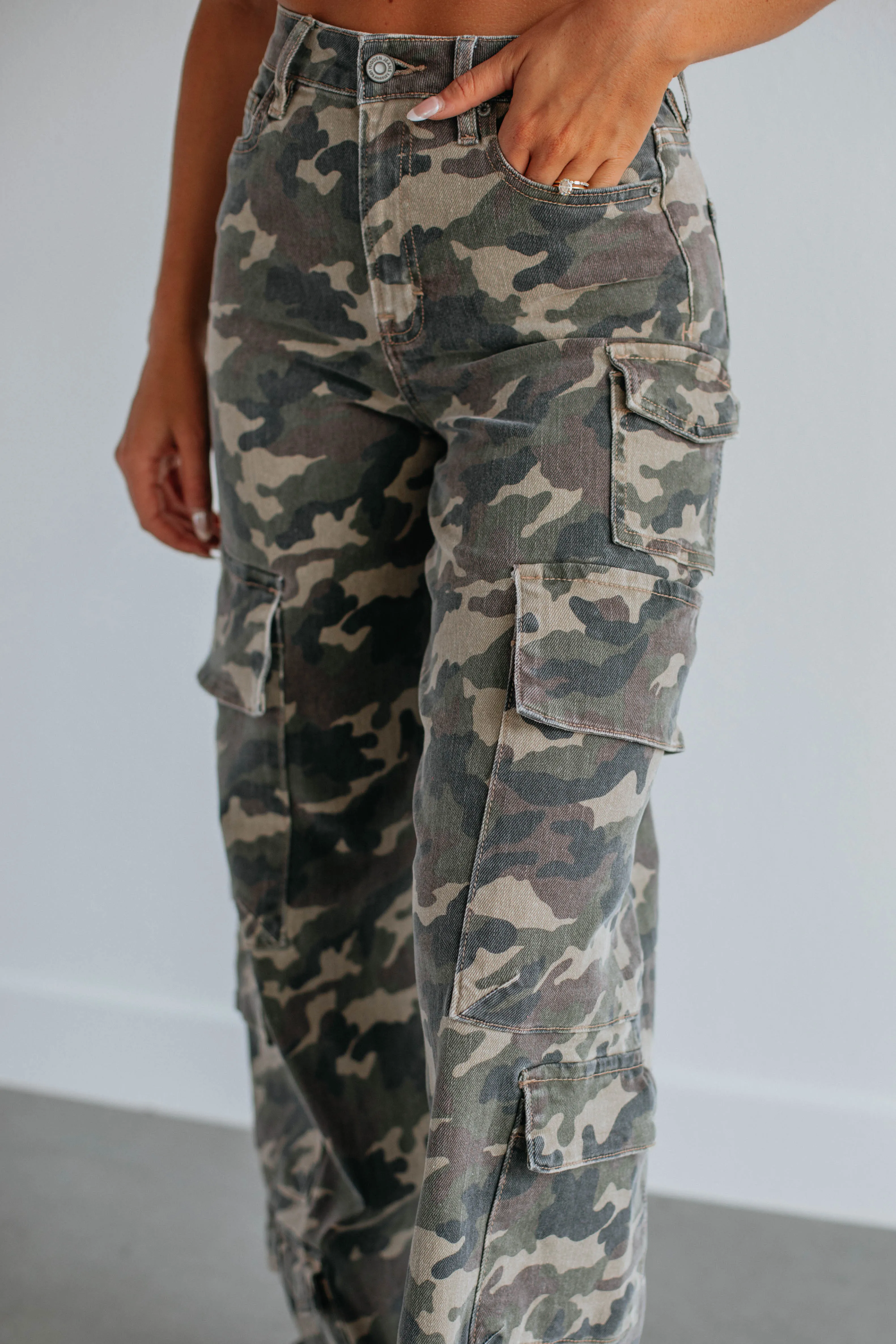 Nori Hidden Cargo Jeans - Camouflage