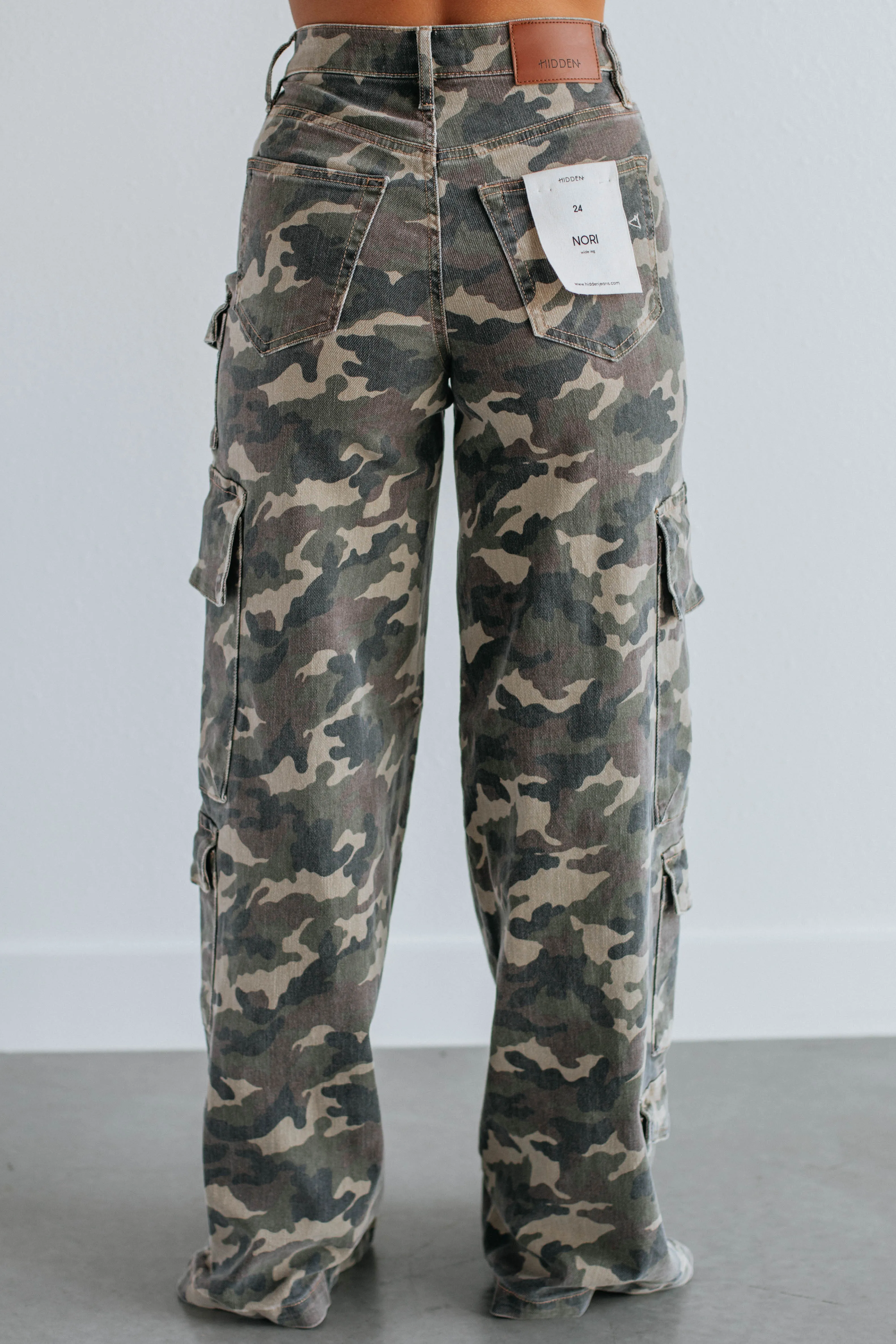 Nori Hidden Cargo Jeans - Camouflage